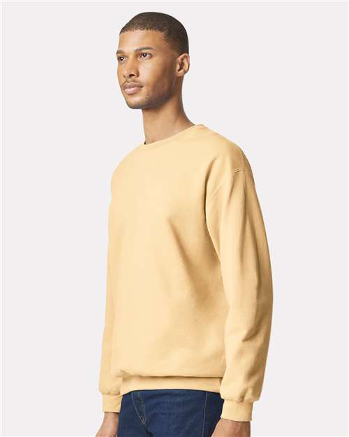 Gildan Unisex Softstyle® Midweight Crewneck Sweatshirt SF000